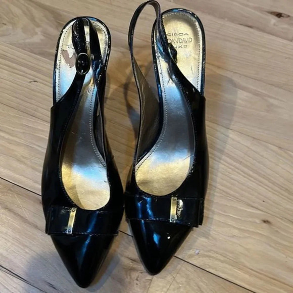 Circa Joan & David Black luxe sandals - Picture 10 of 10